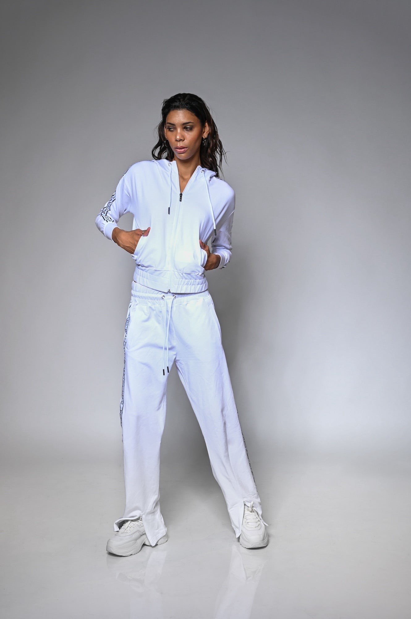 SIGNATURE Tracksuit set